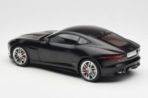 Jaguar F-Type R X152 Matně Černý AUTOart 1:18 73652 Kompozit – obrázek 7 z 8