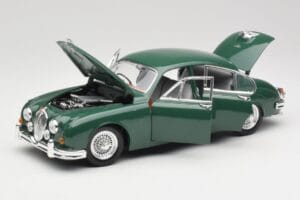 Jaguar Mark II British Racing Zelený & Modrý Interiér Maisto 1:18 59001 Kov – obrázek 2 z 8