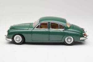 Jaguar Mk II British Racing Zelený Maisto 1:18 50287 Kov – obrázek 4 z 8