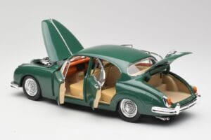 Jaguar Mk II British Racing Zelený Maisto 1:18 50287 Kov – obrázek 5 z 8