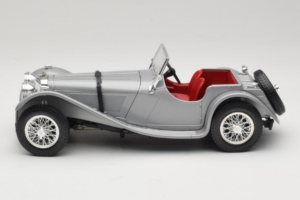 Jaguar SS100 Stříbrný Bburago 1:18 3006-M2 Kov – obrázek 3 z 6