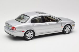 Jaguar X-Type Stříbrný Maisto 1:18 7271328 Kov – obrázek 3 z 8