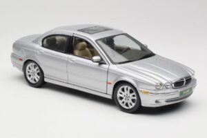 Jaguar X-Type Stříbrný Maisto 1:18 7271328 Kov – obrázek 6 z 8