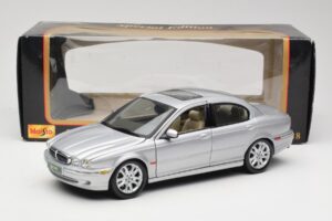 Jaguar X-Type Stříbrný Maisto 1:18 7271328 Kov – obrázek 8 z 8