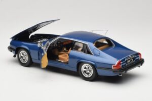 Jaguar XJ-S Modrý Road Signature 1:18 92658 Kov – obrázek 6 z 8