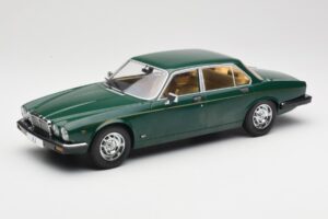 Jaguar XJ Series III Tmavě Zelený MCG 1:18 MCG18175 Kov