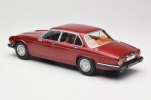 Jaguar XJ Series III Metallic Dark Red MCG 1:18 MCG18176 Kov – obrázek 5 z 6