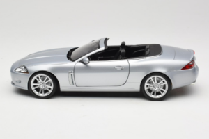 Jaguar XK X150 Kabriolet Stříbrný Minichamps 1:18 153130533 Kov – obrázek 4 z 8