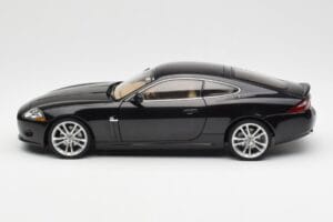 Jaguar XK-R X150 Midnight Černý AUTOart 1:18 73632 Kov – obrázek 4 z 8