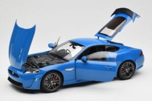 Jaguar XKR-S X150 French Racing Modrý AUTOart 1:18 73641 Kov – obrázek 2 z 8