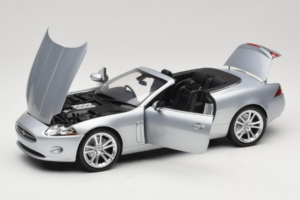 Jaguar XK X150 Kabriolet Stříbrný Minichamps 1:18 150130531 Kov – obrázek 2 z 8