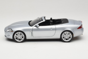 Jaguar XK X150 Kabriolet Stříbrný Minichamps 1:18 150130531 Kov – obrázek 4 z 8
