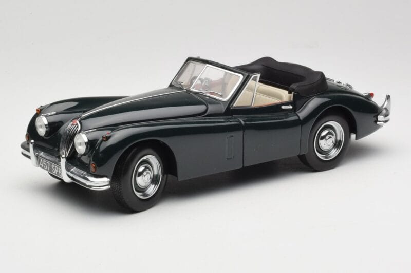 Jaguar XK140 Drophead Coupe Černý Sun Star 1:18 2802 Kov