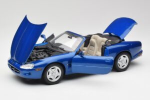 Jaguar XK8 X100 Kabriolet Azure Modrý Maisto 1:18 50286 Kov – obrázek 2 z 8