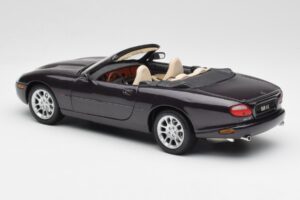 Jaguar XKR X100 Kabriolet Šedý Maisto 1:18 50331 Kov – obrázek 7 z 8
