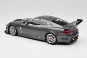 Jaguar XKR GT3 Grey Metallic Minichamps 1:18 150081390 Kov – obrázek 5 z 6