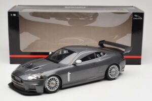 Jaguar XKR GT3 Grey Metallic Minichamps 1:18 150081390 Kov – obrázek 6 z 6