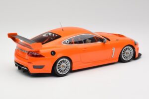 Jaguar XKR GT3 Racing Orange Minichamps 1:18 150081391 Kov – obrázek 2 z 6