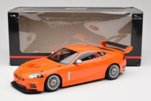 Jaguar XKR GT3 Racing Orange Minichamps 1:18 150081391 Kov – obrázek 6 z 6