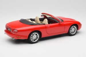Jaguar XKR X100 Červený Maisto 1:18 50330 Kov – obrázek 3 z 8