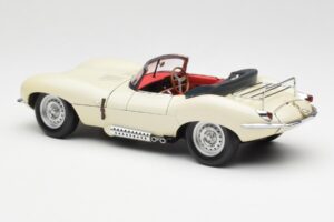 Jaguar XKSS Krémový AUTOart 1:18 73512 Kov – obrázek 7 z 8