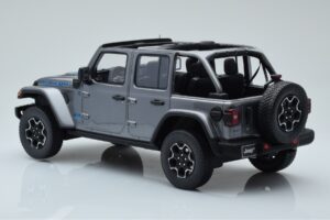 Jeep Wrangler 4xe Stříbrný GT Spirit 1:18 GT419 Pryskyřice – obrázek 5 z 6