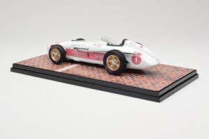 Watson Roadster #8 P. Flaherty John Zink Racing Indianapolis 500 Winner 1956 Carousel 1 1:18 143000 Kov – obrázek 5 z 6