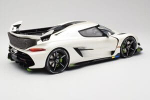Koenigsegg Jesko Attack Crystal White Pearl GT Spirit 1:12 GT501 Pryskyřice – obrázek 2 z 6