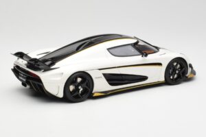 Koenigsegg Regera Crystal Bílý GT Spirit 1:18 GT913 Pryskyřice – obrázek 2 z 6