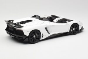 Lamborghini Aventador J Bílý AUTOart 1:18 74674 Kov – obrázek 3 z 8