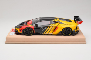 Lamborghini Aventador Liberty Walk Infinite Černý Žlutý Timothy & Pierre 1:18 REMC035 Kov