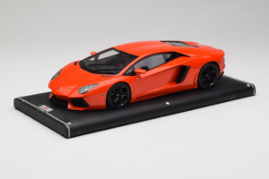 Lamborghini Aventador Oranžový MR Collection 1:18 LAMB064 Pryskyřice – obrázek 2 z 6