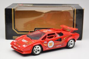 Lamborghini Countach Červený Bburago 1:18 3047 Kov – obrázek 8 z 8