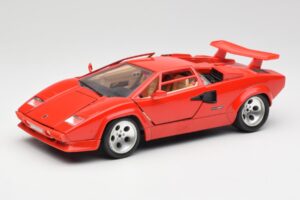 Lamborghini Countach Červený Bburago 1:18 3047-M1 Kov