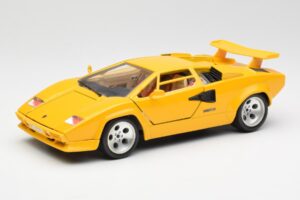 Lamborghini Countach Žlutý Bburago 1:18 3037 Kov
