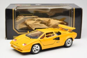 Lamborghini Countach Žlutý Bburago 1:18 3037 Kov – obrázek 8 z 8