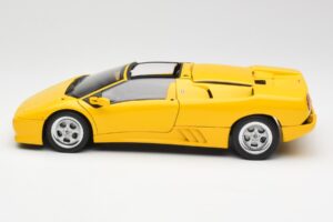 Lamborghini Diablo Roadster Žlutý AUTOart 1:18 70092 Kov – obrázek 4 z 8