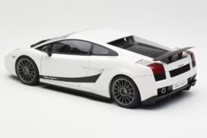 Lamborghini Gallardo Superleggera Monocerus Metallic Bílý AUTOart 1:18 74585 Kov – obrázek 7 z 8