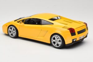 Lamborghini Gallardo Žlutý Maisto 1:18 31655 Kov – obrázek 7 z 8
