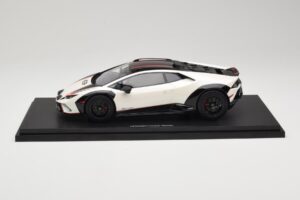 Lamborghini Huracan Sterrato No. 63 Bílý TopSpeed 1:18 TS0610 Pryskyřice – obrázek 3 z 6