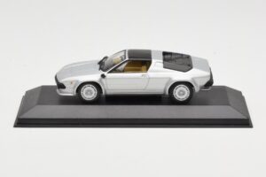 Lamborghini Jalpa Stříbrný Minichamps 1:43 400103601 Kov
