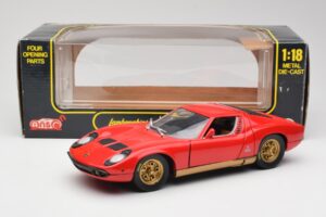 Lamborghini Miura Červený Anson 1:18 30302 Kov – obrázek 8 z 8