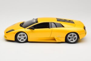 Lamborghini Murcielago LP640 Giallo Orion AUTOart 1:18 74511 Kov – obrázek 4 z 8