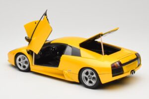 Lamborghini Murcielago LP640 Giallo Orion AUTOart 1:18 74511 Kov – obrázek 5 z 8