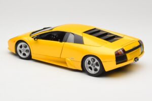 Lamborghini Murcielago LP640 Giallo Orion AUTOart 1:18 74511 Kov – obrázek 7 z 8
