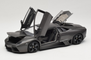 Lamborghini Reventon Matte Grey AUTOart 1:18 74591 Kov – obrázek 2 z 8