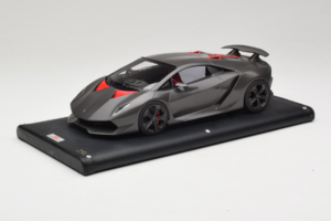 Lamborghini Sesto Elemento Matte Black MR Collection 1:18 LAMB054 Pryskyřice – obrázek 2 z 6