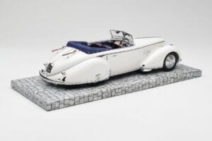 Lancia Astura Tipo 233 Corto Bílý Minichamps 1:18 107125330 Pryskyřice – obrázek 2 z 6