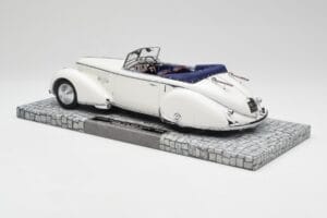 Lancia Astura Tipo 233 Corto Bílý Minichamps 1:18 107125330 Pryskyřice – obrázek 5 z 6