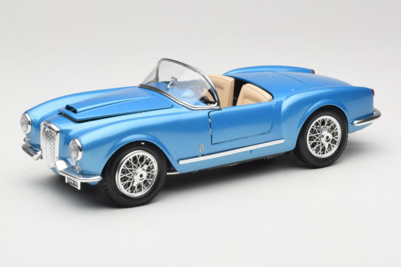 Lancia Aurelia B24 Spider Modrý Bburago 1:18 3010-M1 Kov
